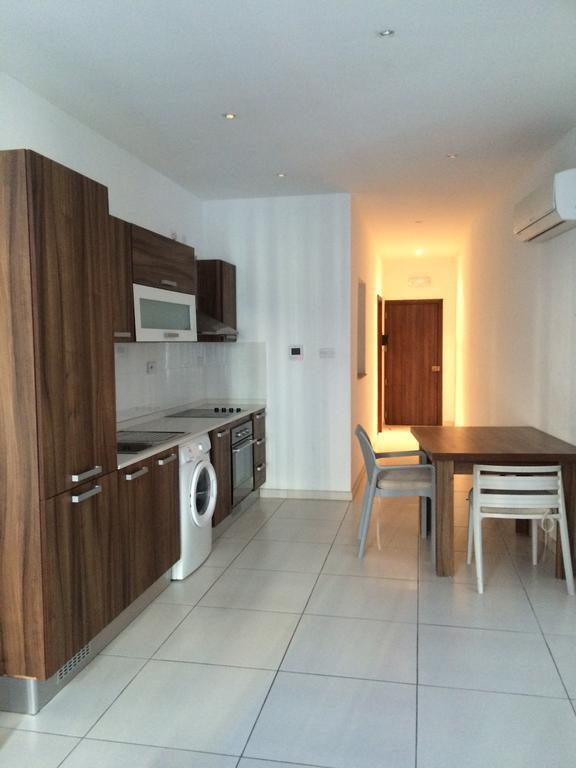 Paceville Montecarlo Apartments Saint Julian's 客房 照片