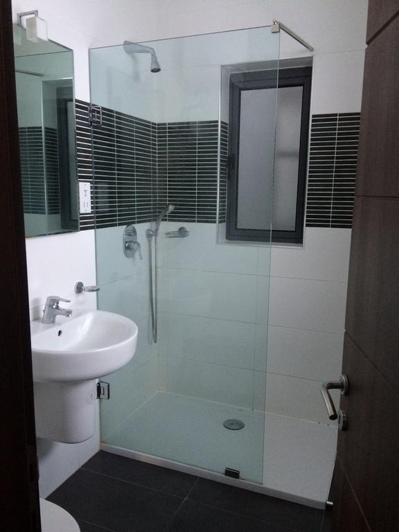 Paceville Montecarlo Apartments Saint Julian's 客房 照片