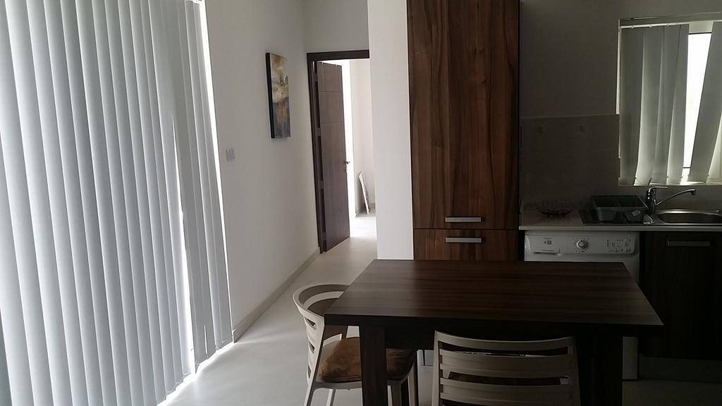 Paceville Montecarlo Apartments Saint Julian's 客房 照片